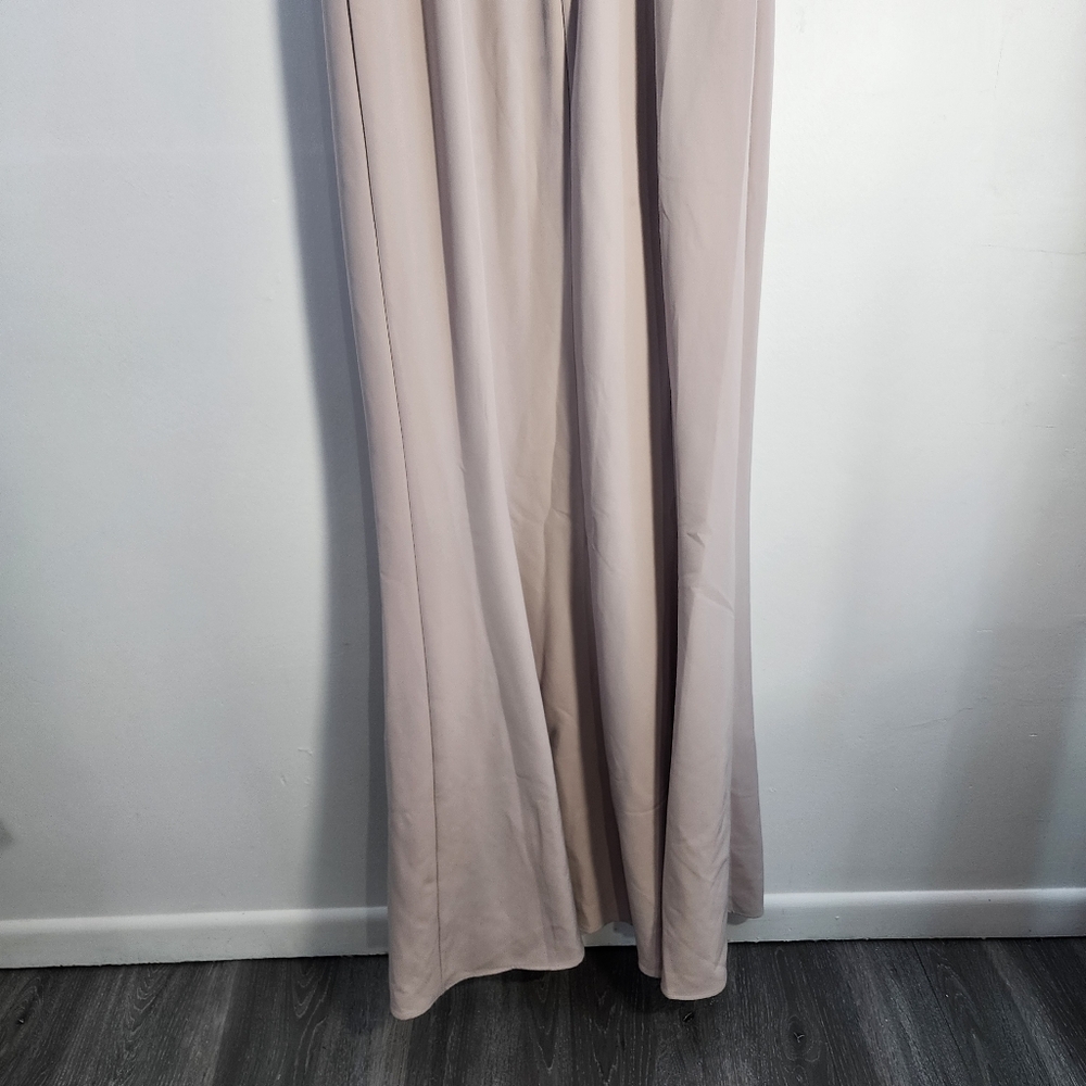 Show me your Mumu Size Medium NWT Elegant Beige Sleeveless Dress - Picture 10 of 10